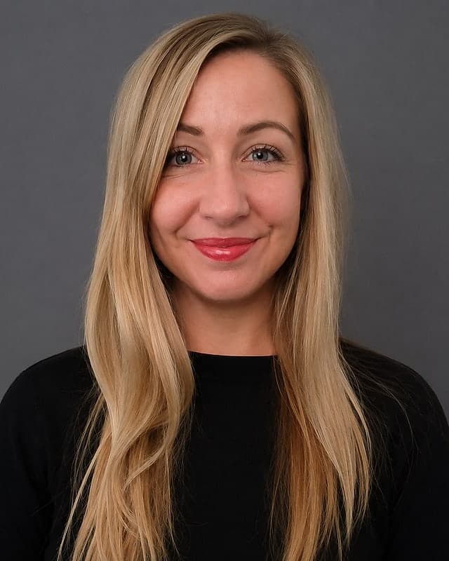 Photo of Angie Mueller