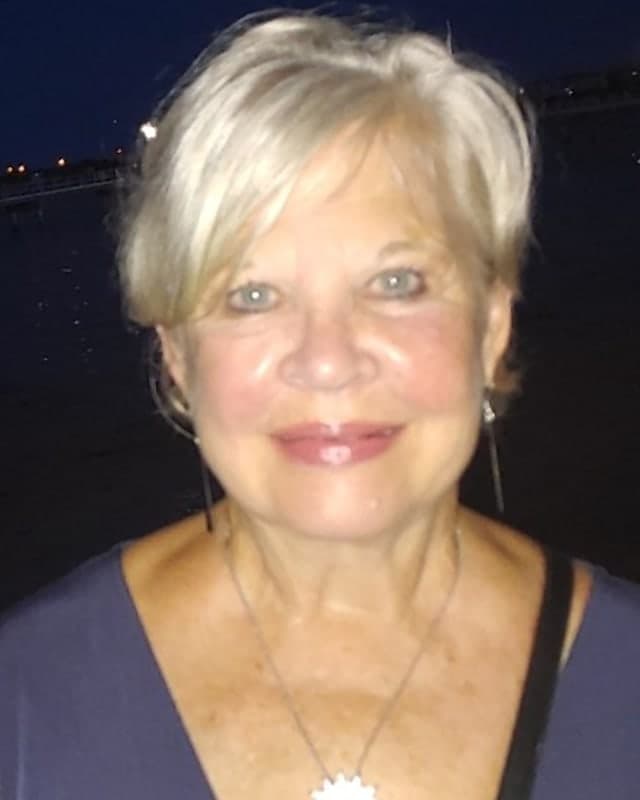 Photo of Deb Brown
